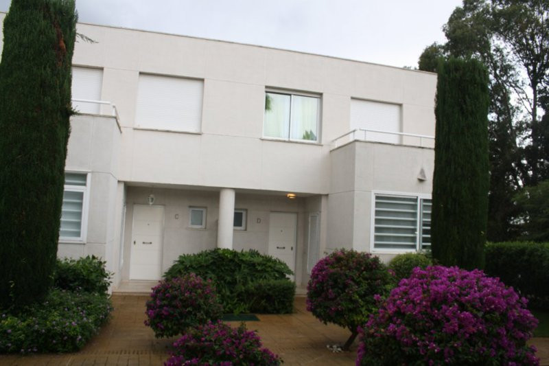 3 Bed Apartment for sale in Estepona Costa Del Sol, Málaga, Spain