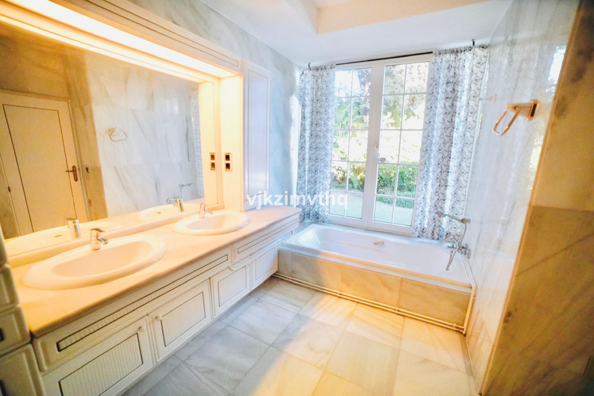 6 Bed Townhouse for sale in Benalmadena Pueblo Costa Del Sol, Málaga, Spain
