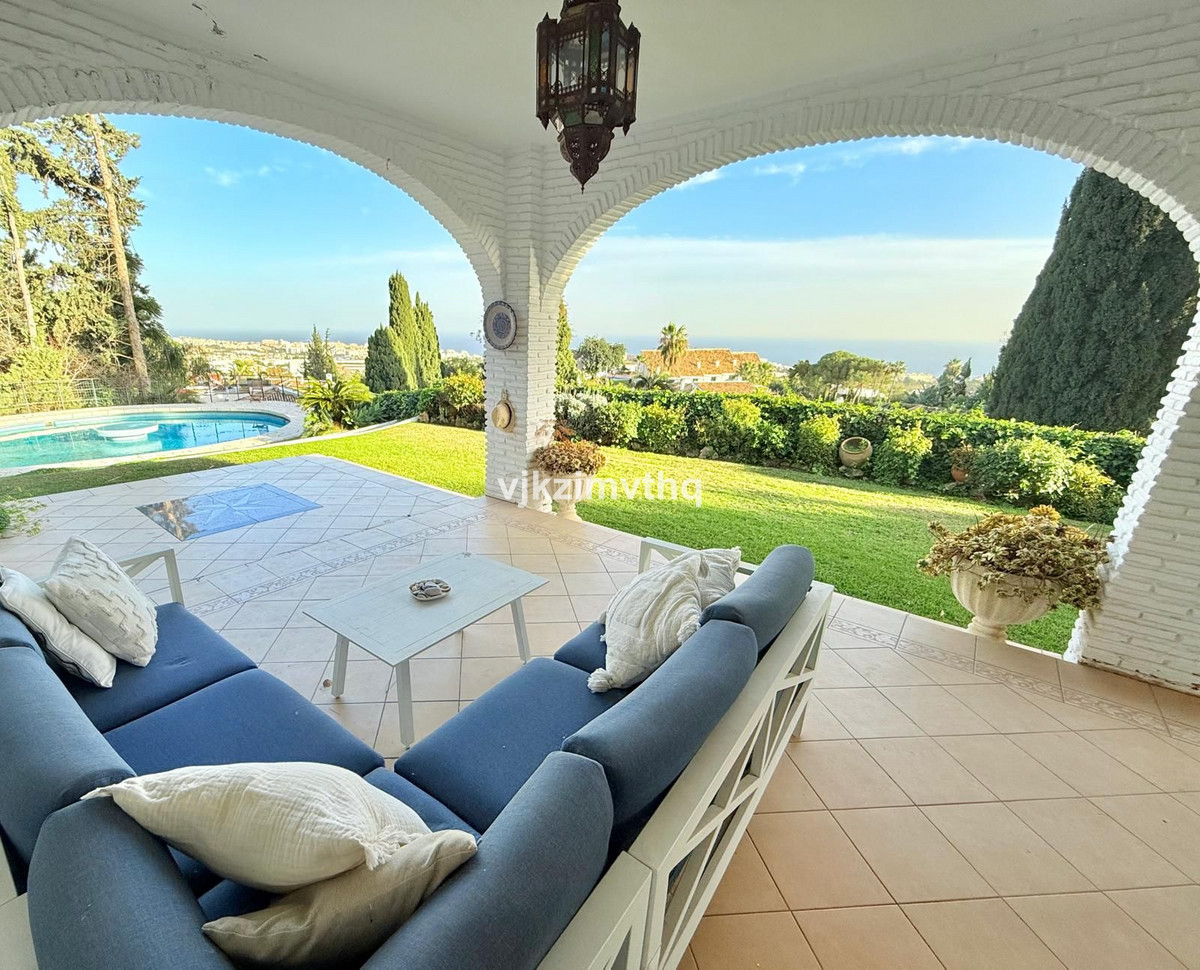 6 Bed Townhouse for sale in Benalmadena Pueblo Costa Del Sol, Málaga, Spain