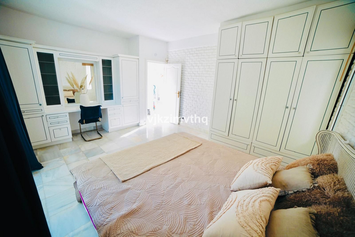 6 Bed Townhouse for sale in Benalmadena Pueblo Costa Del Sol, Málaga, Spain