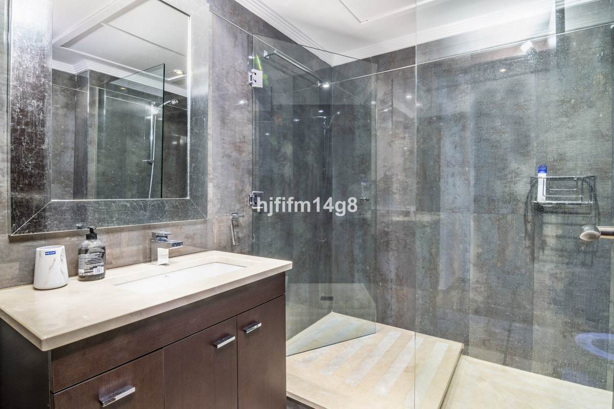 4 Bed Apartment for sale in Nueva Andalucía Costa Del Sol, Málaga, Spain