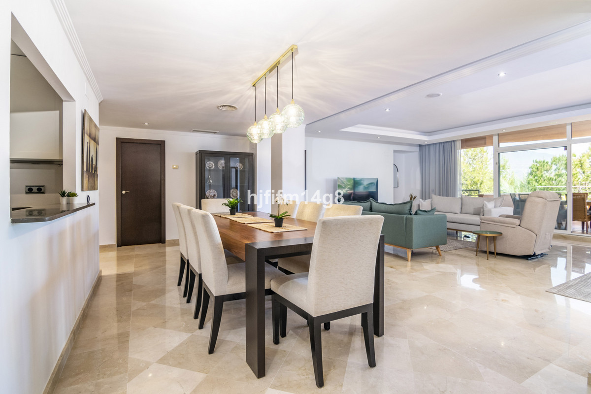 4 Bed Apartment for sale in Nueva Andalucía Costa Del Sol, Málaga, Spain
