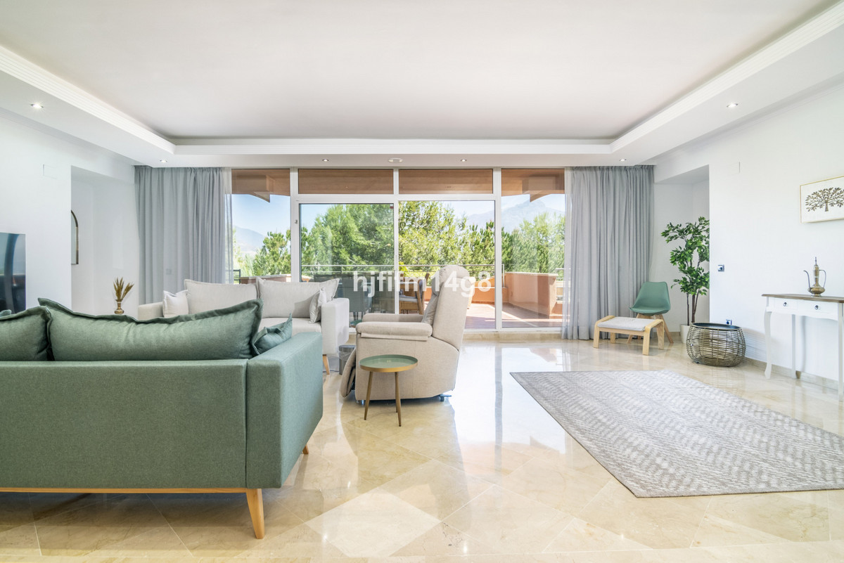 4 Bed Apartment for sale in Nueva Andalucía Costa Del Sol, Málaga, Spain