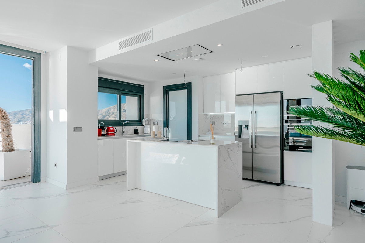3 Bed Apartment for sale in Benidorm Costa Blanca, Alicante, Spain