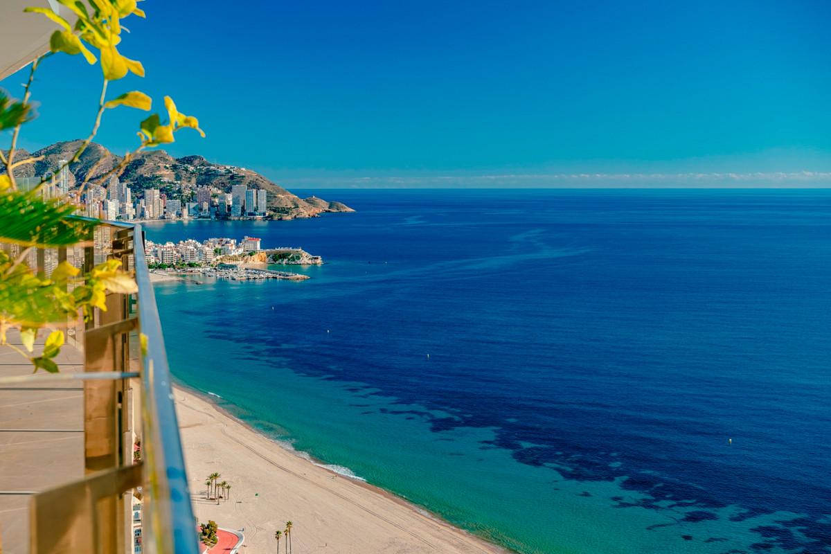 3 Bed Apartment for sale in Benidorm Costa Blanca, Alicante, Spain