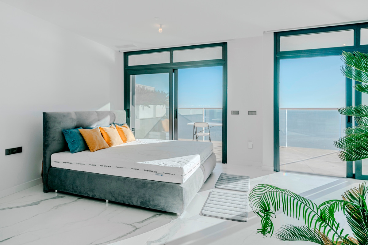 3 Bed Apartment for sale in Benidorm Costa Blanca, Alicante, Spain