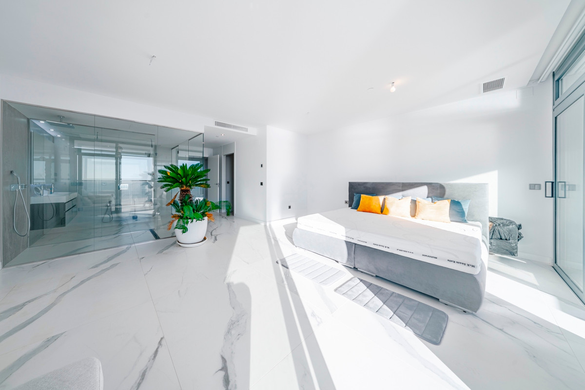 3 Bed Apartment for sale in Benidorm Costa Blanca, Alicante, Spain