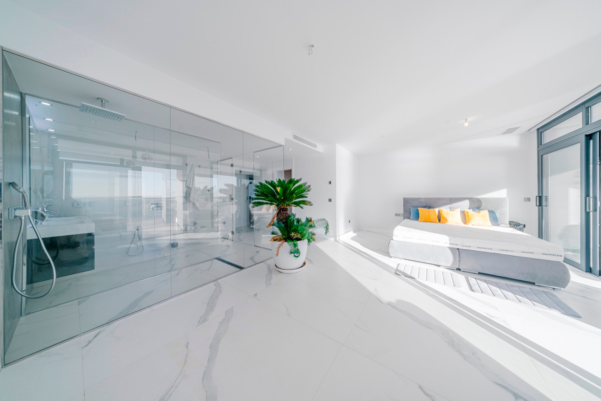 3 Bed Apartment for sale in Benidorm Costa Blanca, Alicante, Spain