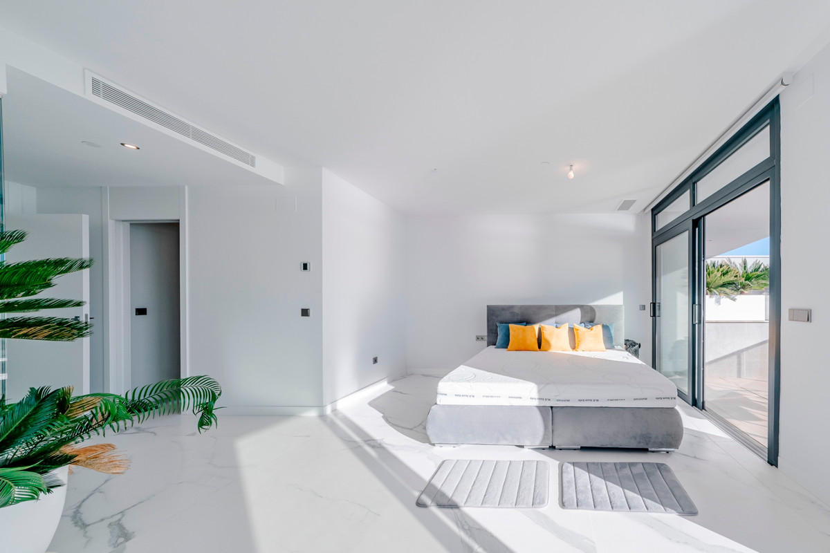3 Bed Apartment for sale in Benidorm Costa Blanca, Alicante, Spain