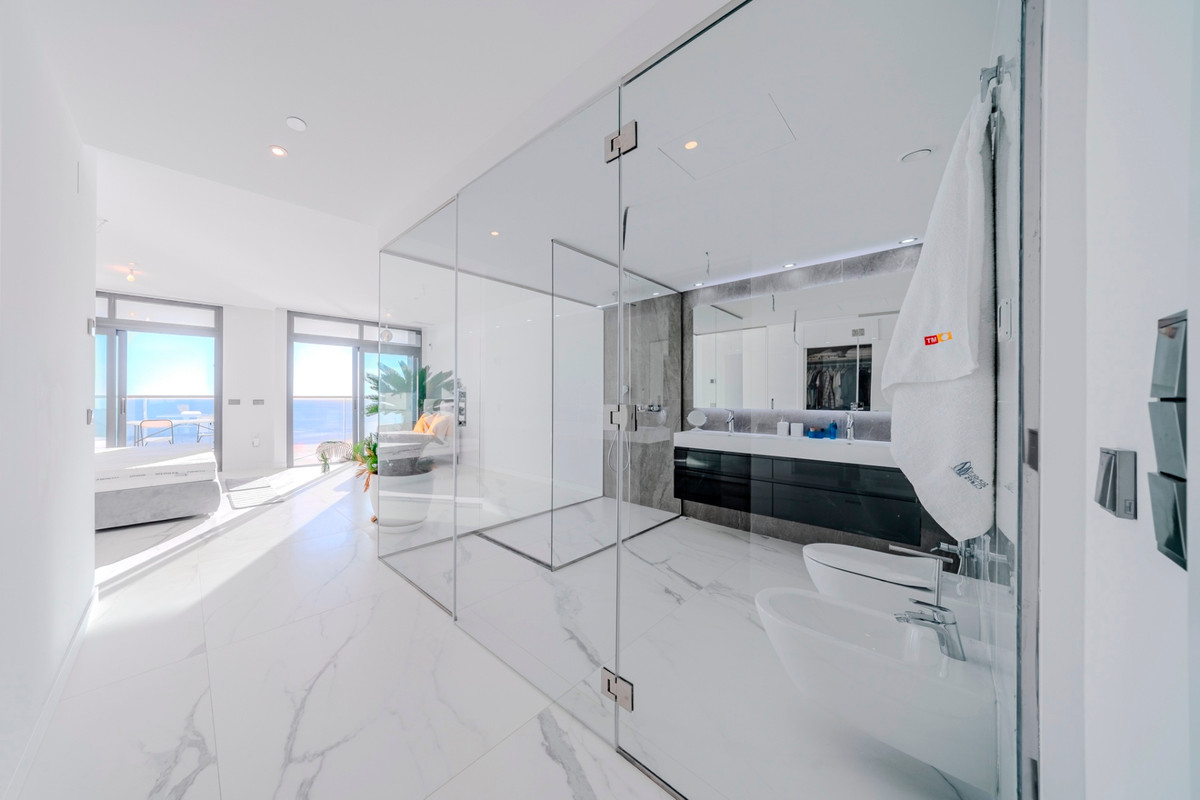 3 Bed Apartment for sale in Benidorm Costa Blanca, Alicante, Spain