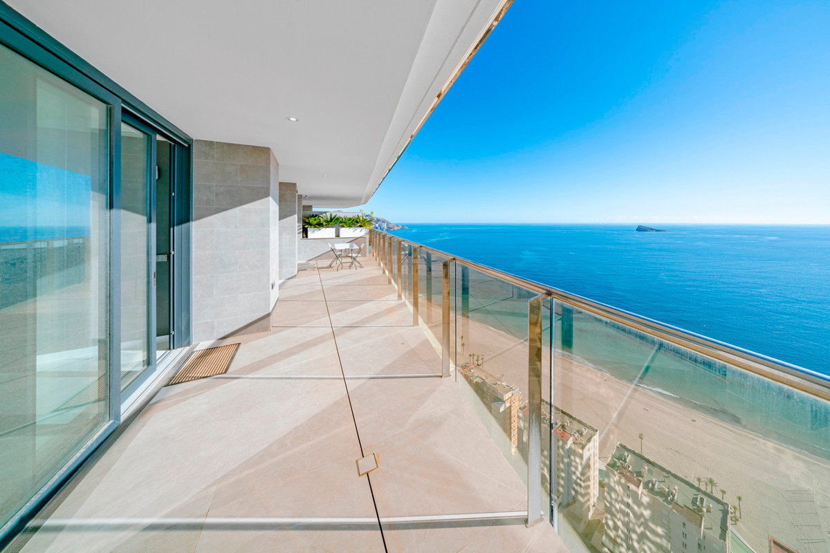 3 Bed Apartment for sale in Benidorm Costa Blanca, Alicante, Spain