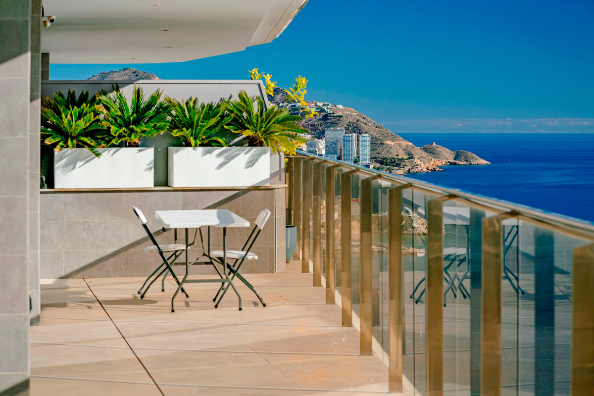 3 Bed Apartment for sale in Benidorm Costa Blanca, Alicante, Spain