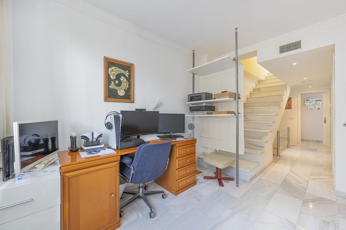 Se vende Pareada de 3 dormitorios en Costa Del Sol, Málaga, España