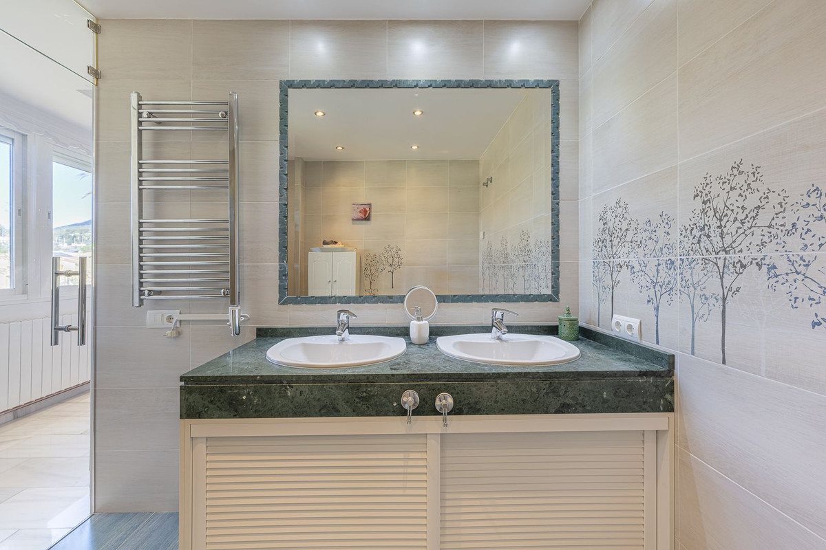 Se vende Pareada de 3 dormitorios en Costa Del Sol, Málaga, España