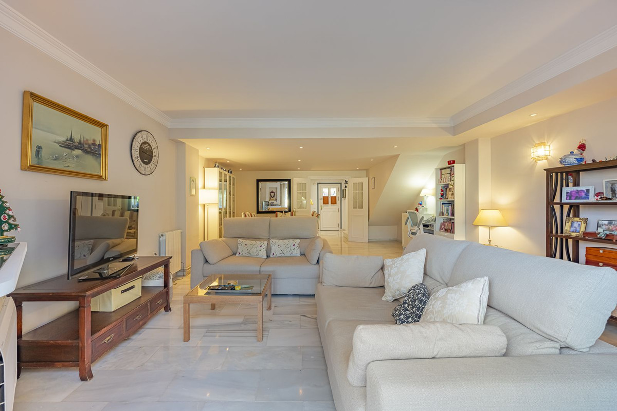 Se vende Pareada de 3 dormitorios en Costa Del Sol, Málaga, España