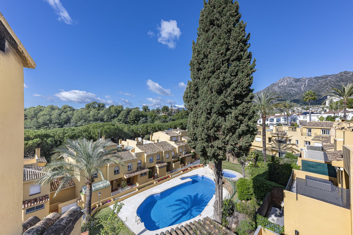 Se vende Pareada de 3 dormitorios en Costa Del Sol, Málaga, España