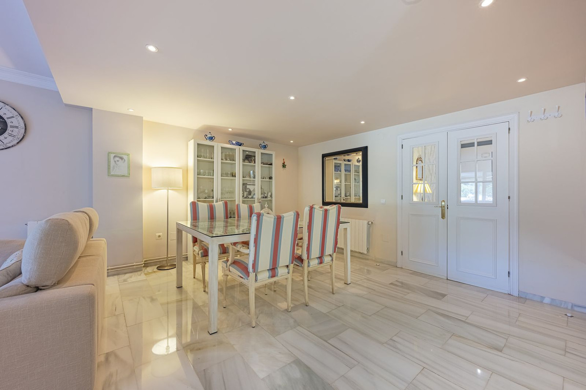 Se vende Pareada de 3 dormitorios en Costa Del Sol, Málaga, España