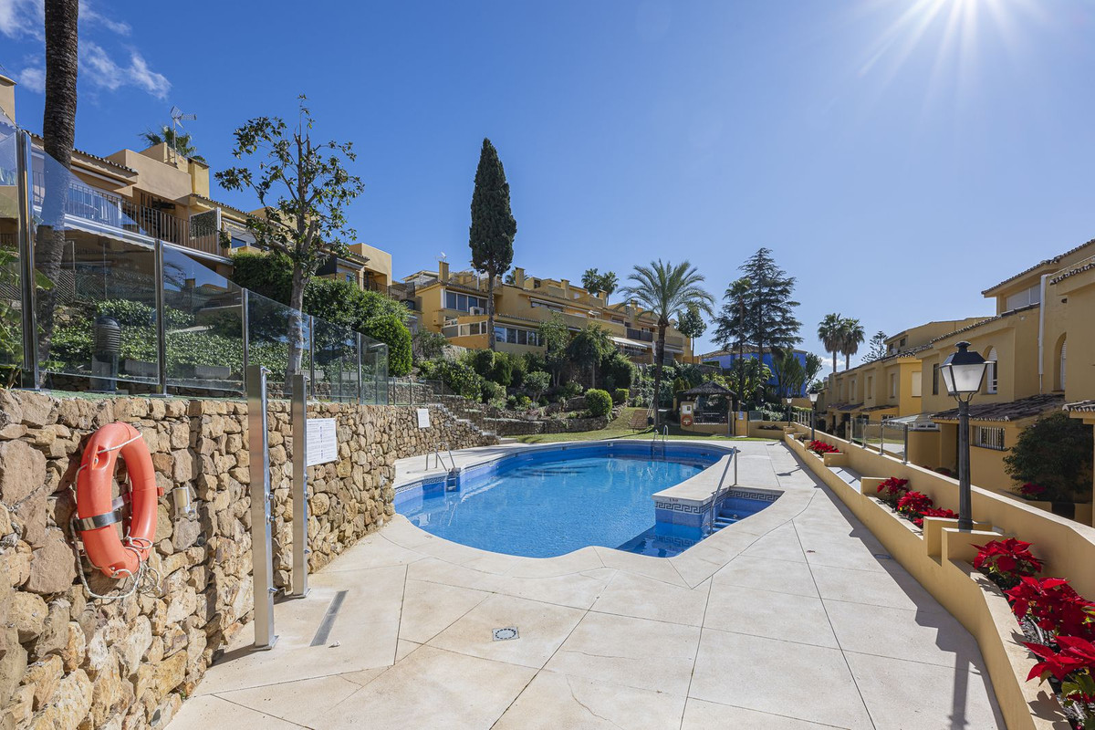 Se vende Pareada de 3 dormitorios en Costa Del Sol, Málaga, España