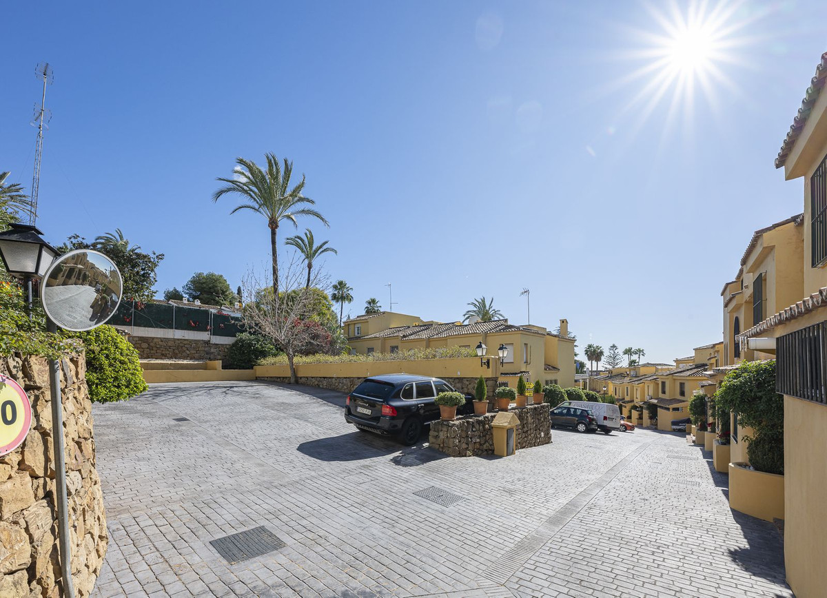Se vende Pareada de 3 dormitorios en Costa Del Sol, Málaga, España