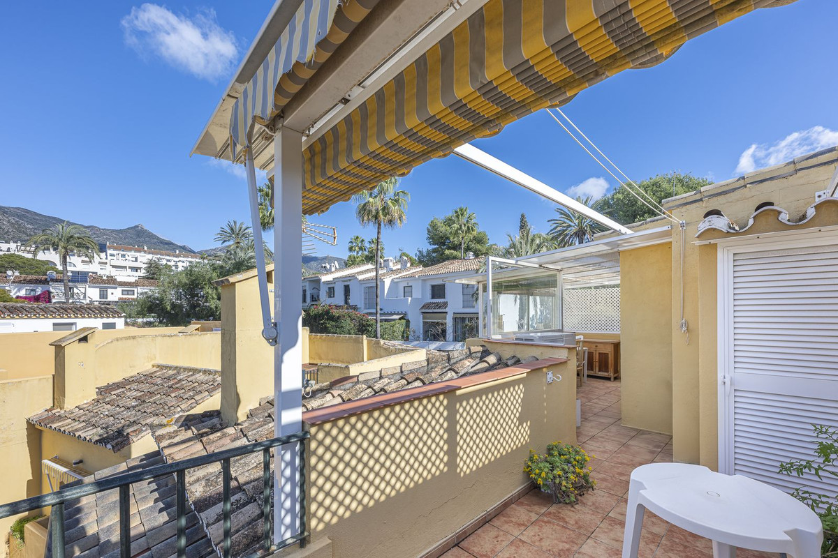 Se vende Pareada de 3 dormitorios en Costa Del Sol, Málaga, España