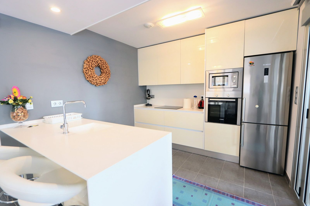 Se vende Villa - Chalet de 3 dormitorios en Costa Blanca, Alicante, España