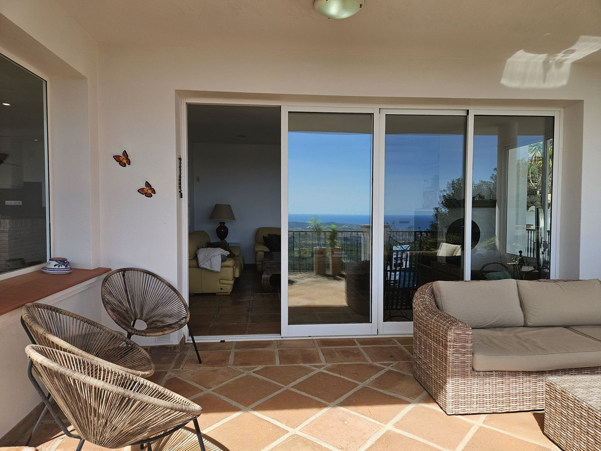 7 Bed Townhouse for sale in Mijas Costa Del Sol, Málaga, Spain