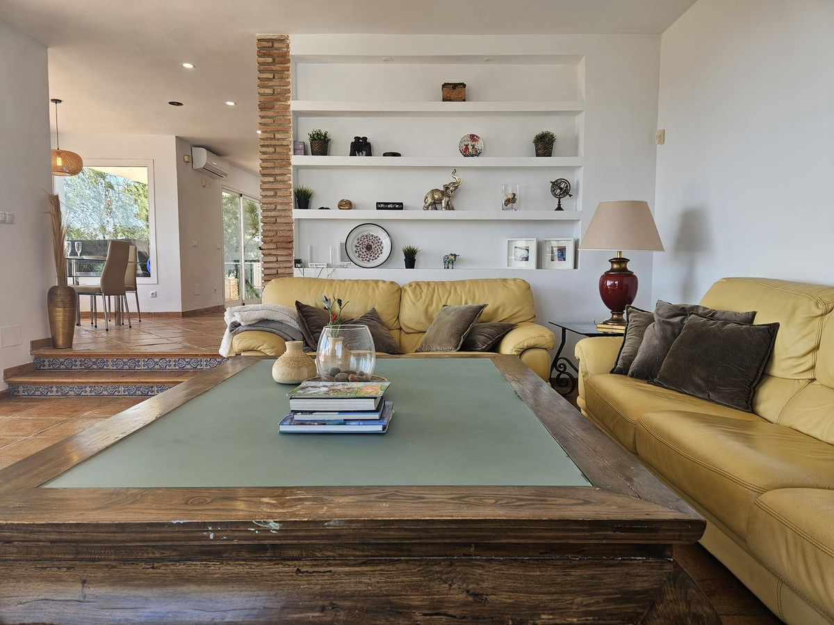 7 Bed Townhouse for sale in Mijas Costa Del Sol, Málaga, Spain