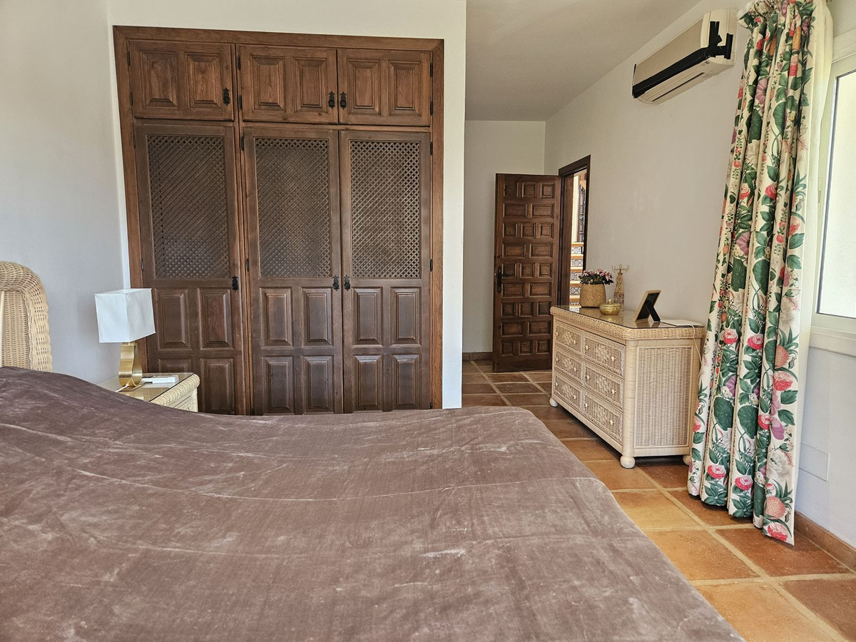 7 Bed Townhouse for sale in Mijas Costa Del Sol, Málaga, Spain