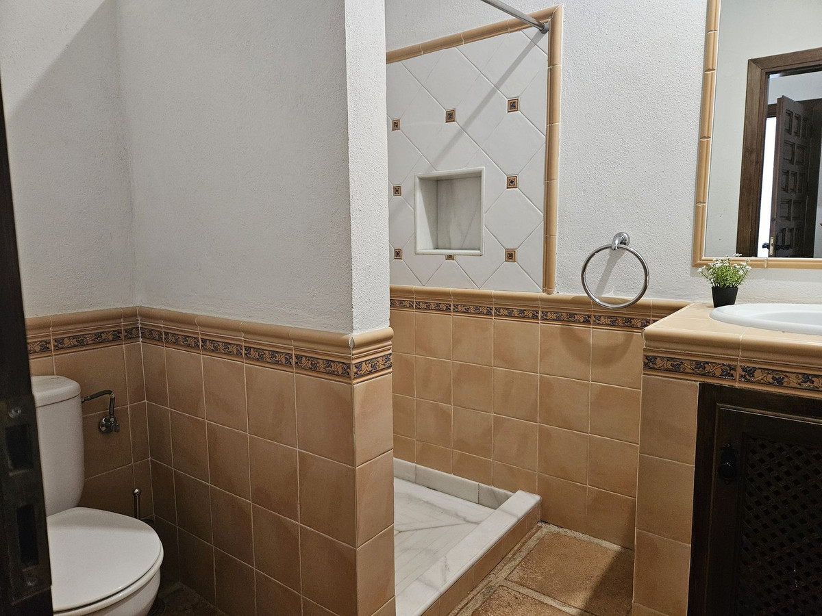 7 Bed Townhouse for sale in Mijas Costa Del Sol, Málaga, Spain