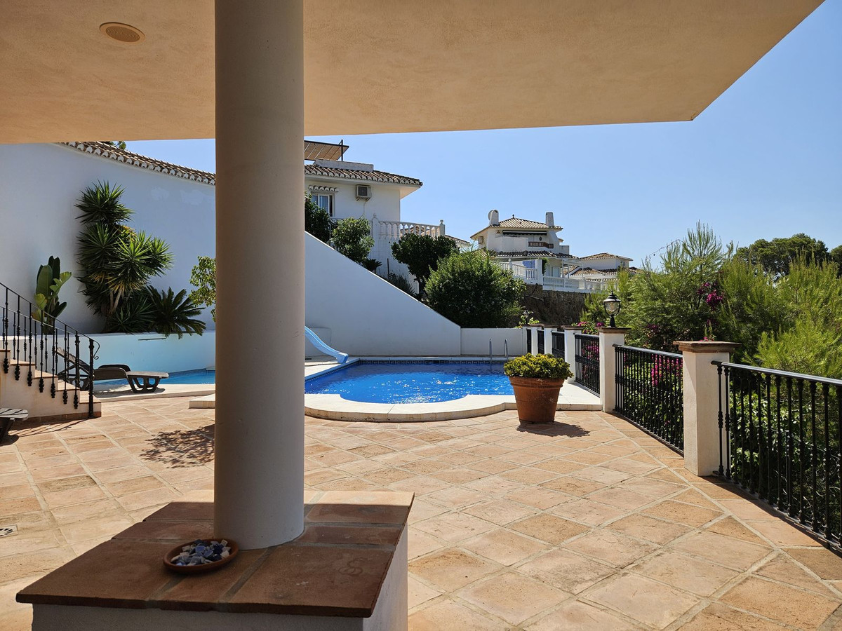 7 Bed Townhouse for sale in Mijas Costa Del Sol, Málaga, Spain