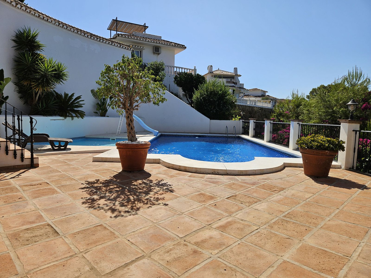 7 Bed Townhouse for sale in Mijas Costa Del Sol, Málaga, Spain