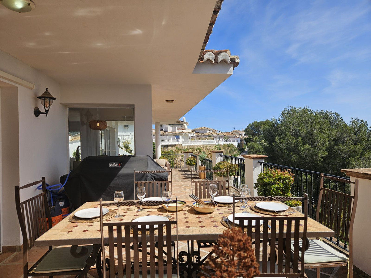7 Bed Townhouse for sale in Mijas Costa Del Sol, Málaga, Spain