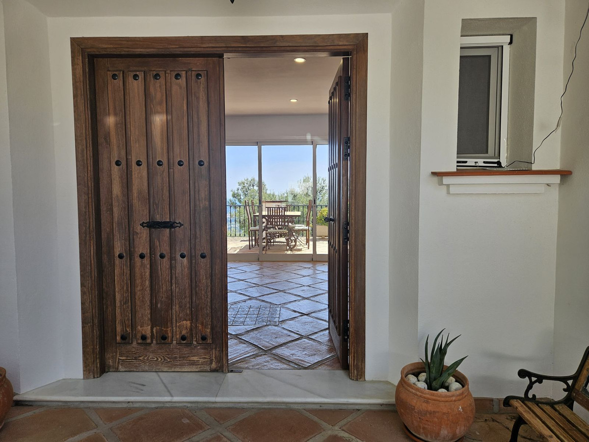 7 Bed Townhouse for sale in Mijas Costa Del Sol, Málaga, Spain