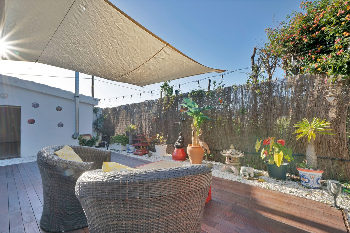Se vende Villa - Chalet de 4 dormitorios en Costa Del Sol, Málaga, España