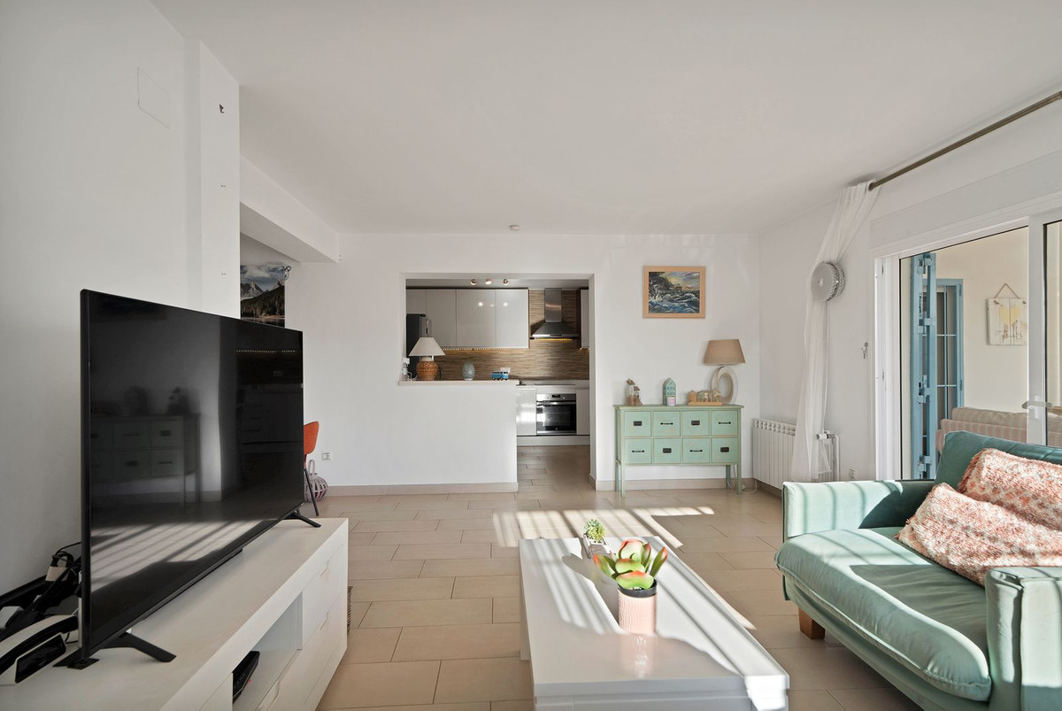 Se vende Villa - Chalet de 4 dormitorios en Costa Del Sol, Málaga, España