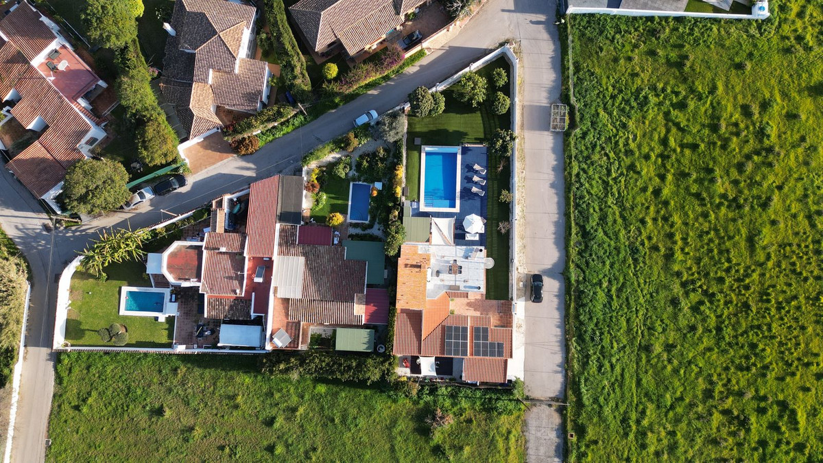 Se vende Villa - Chalet de 4 dormitorios en Costa Del Sol, Málaga, España