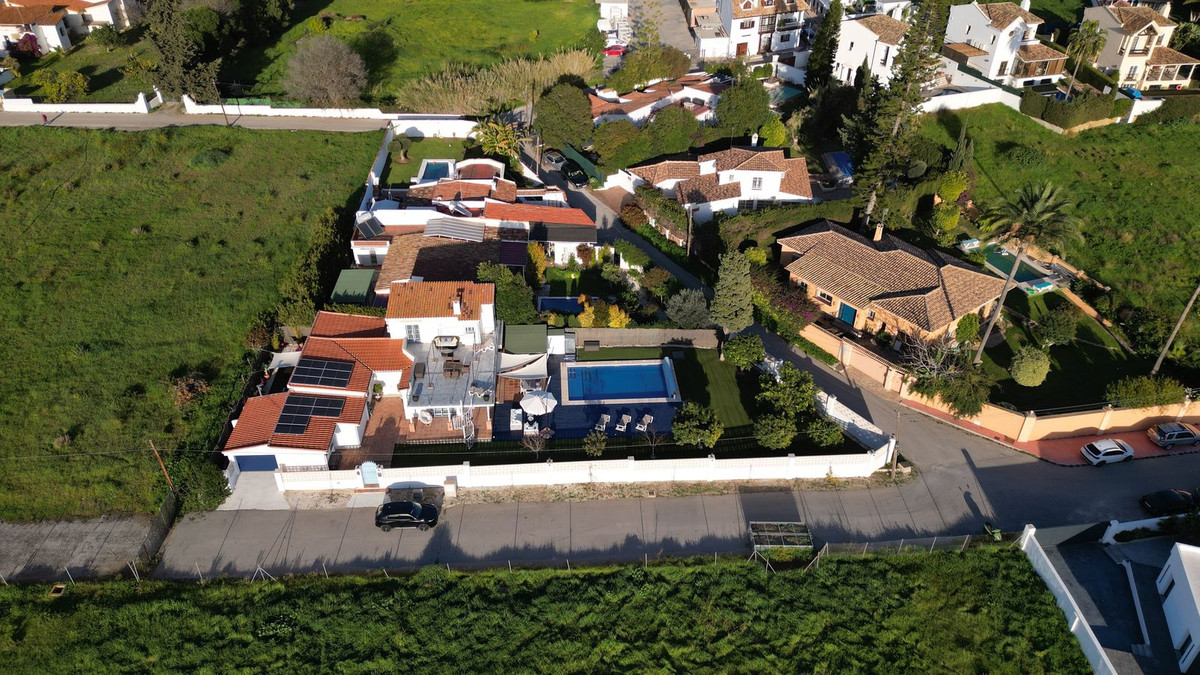 Se vende Villa - Chalet de 4 dormitorios en Costa Del Sol, Málaga, España
