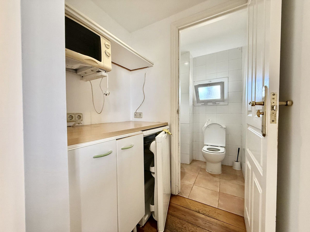 Se vende Oficina  en Costa Del Sol, Málaga, España