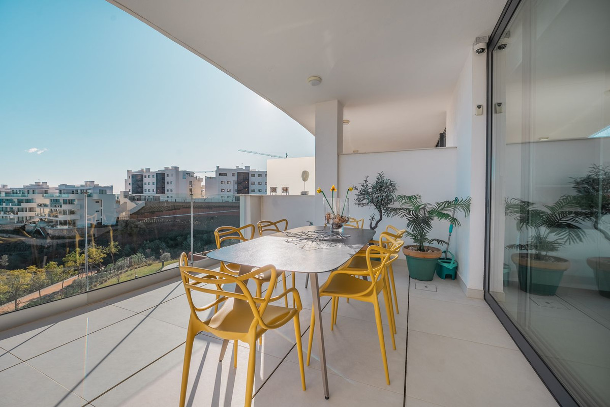 3 Bed Apartment for sale in Fuengirola Costa Del Sol, Málaga, Spain