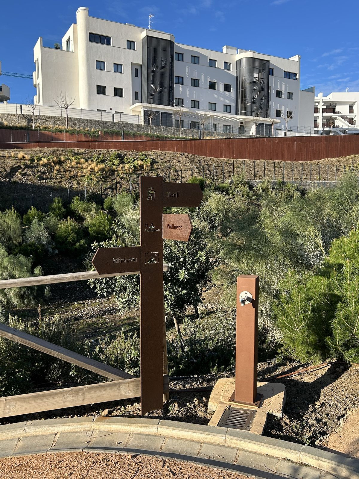 3 Bed Apartment for sale in Fuengirola Costa Del Sol, Málaga, Spain