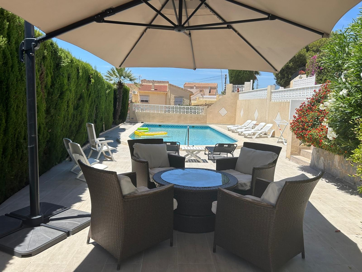 Se vende Villa - Chalet de 5 dormitorios en Costa Blanca, Alicante, España