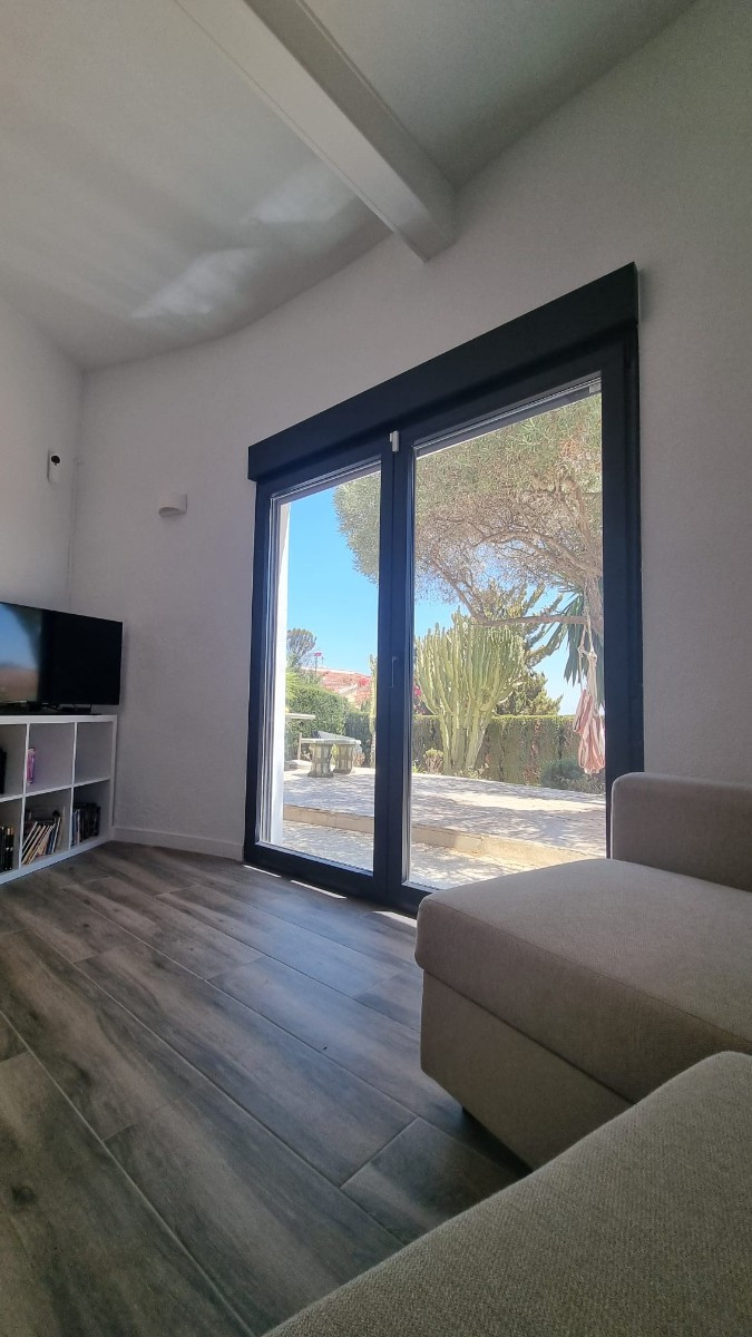Se vende Villa - Chalet de 5 dormitorios en Costa Blanca, Alicante, España
