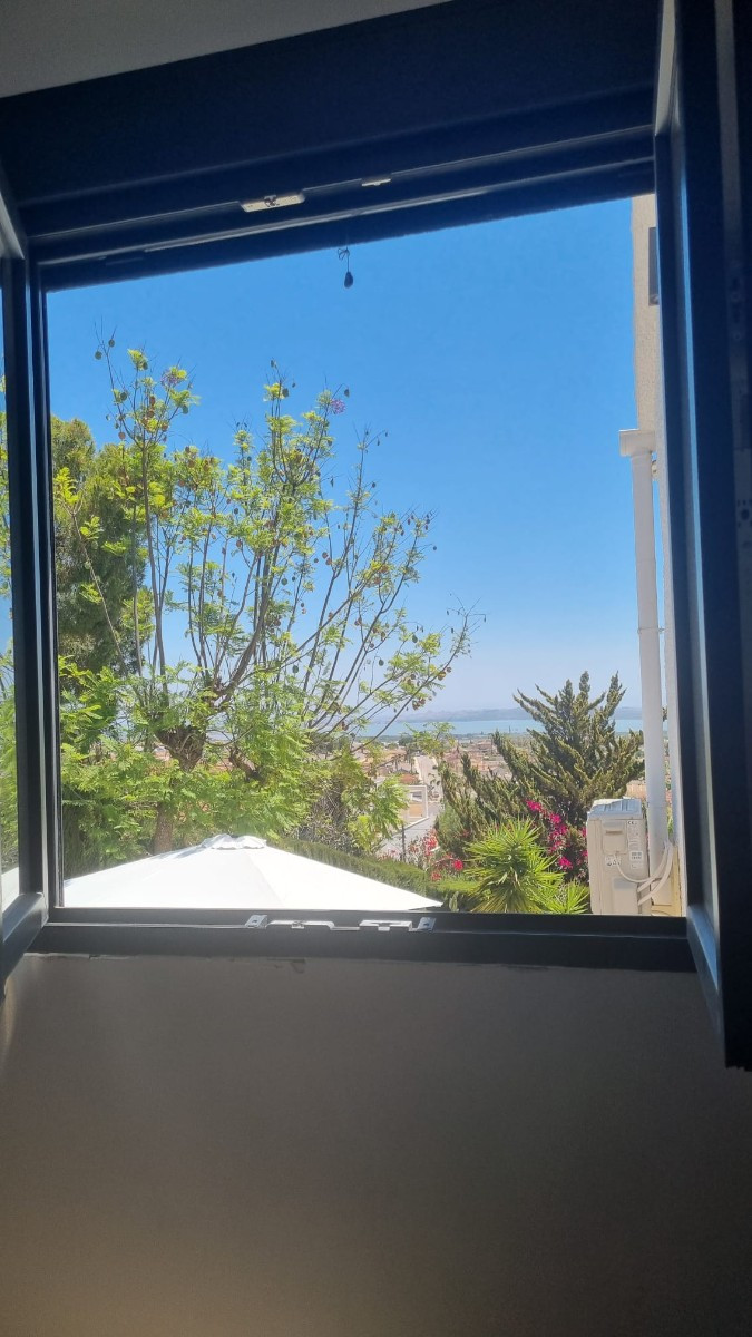 Se vende Villa - Chalet de 5 dormitorios en Costa Blanca, Alicante, España