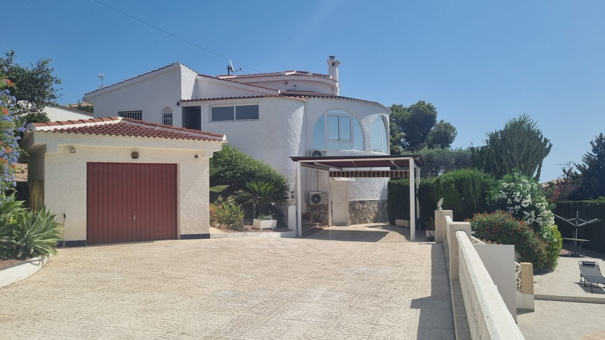 Se vende Villa - Chalet de 5 dormitorios en Costa Blanca, Alicante, España