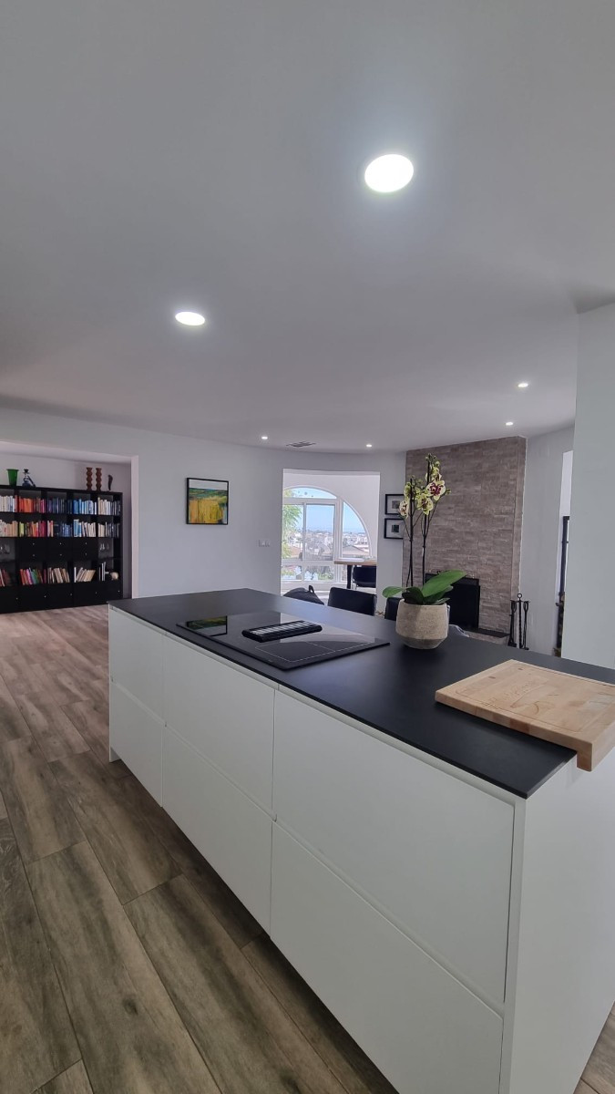 Se vende Villa - Chalet de 5 dormitorios en Costa Blanca, Alicante, España