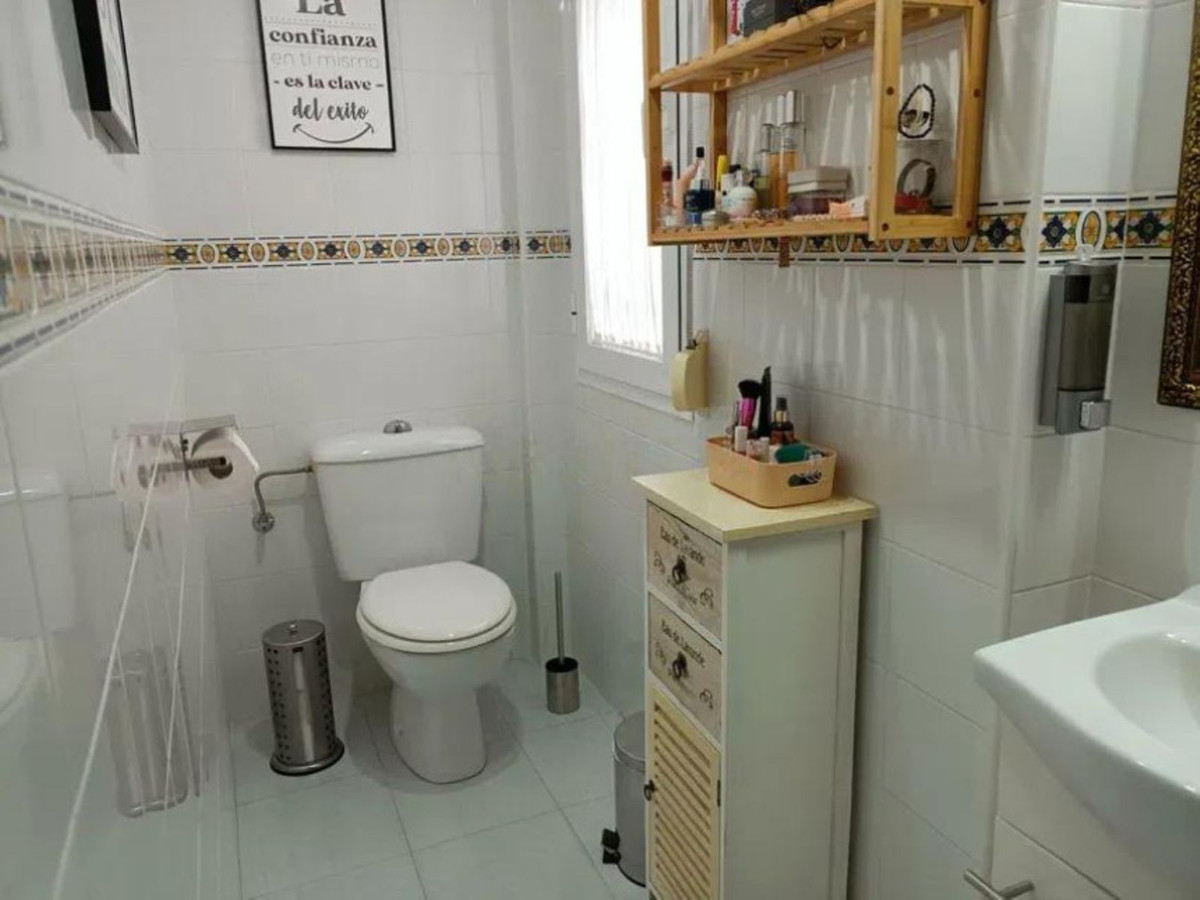 Se vende Adosada de 3 dormitorios en Costa Del Sol, Cadiz, España
