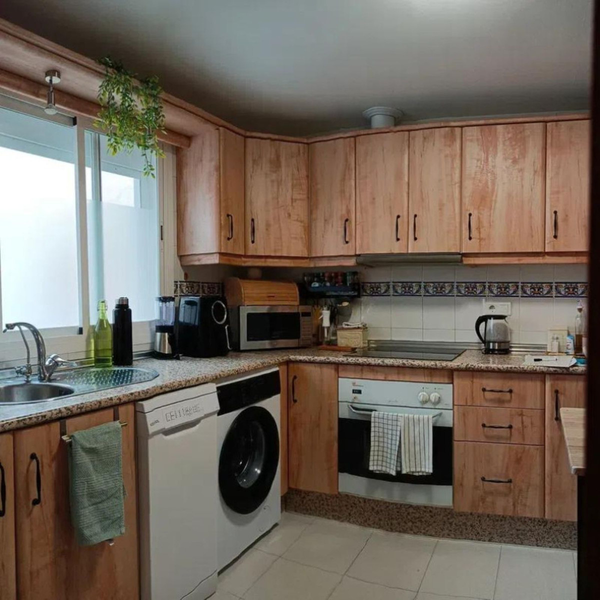 Se vende Adosada de 3 dormitorios en Costa Del Sol, Cadiz, España