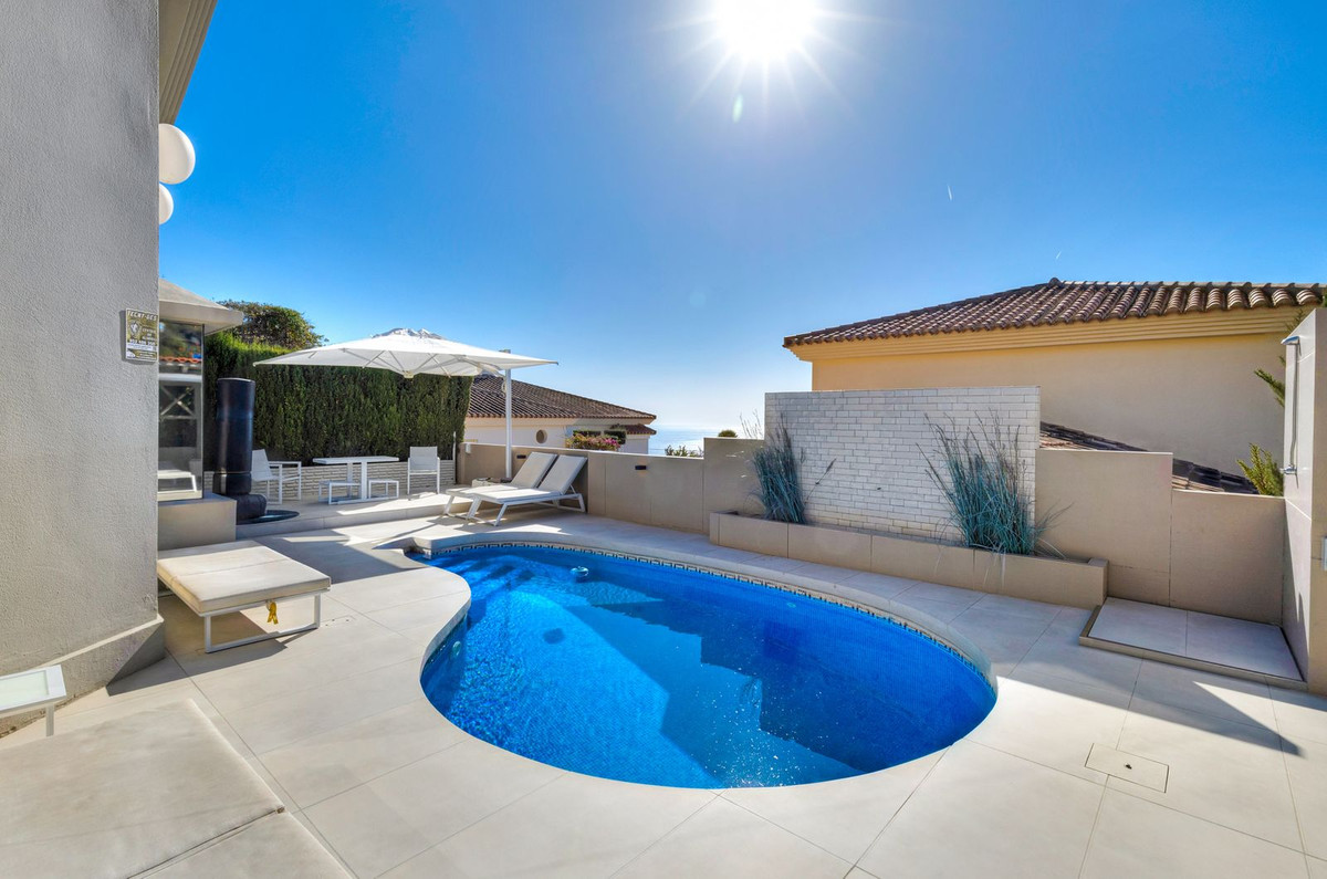 3 Bed Townhouse for sale in Benalmadena Costa Del Sol, Málaga, Spain