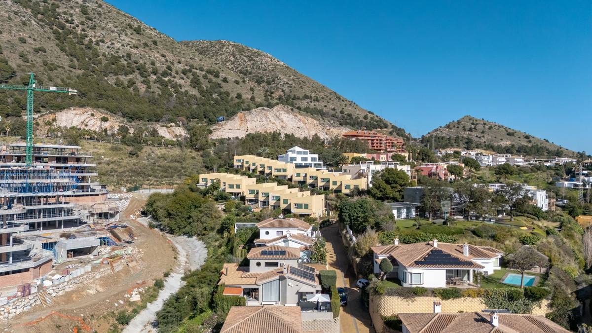 3 Bed Townhouse for sale in Benalmadena Costa Del Sol, Málaga, Spain