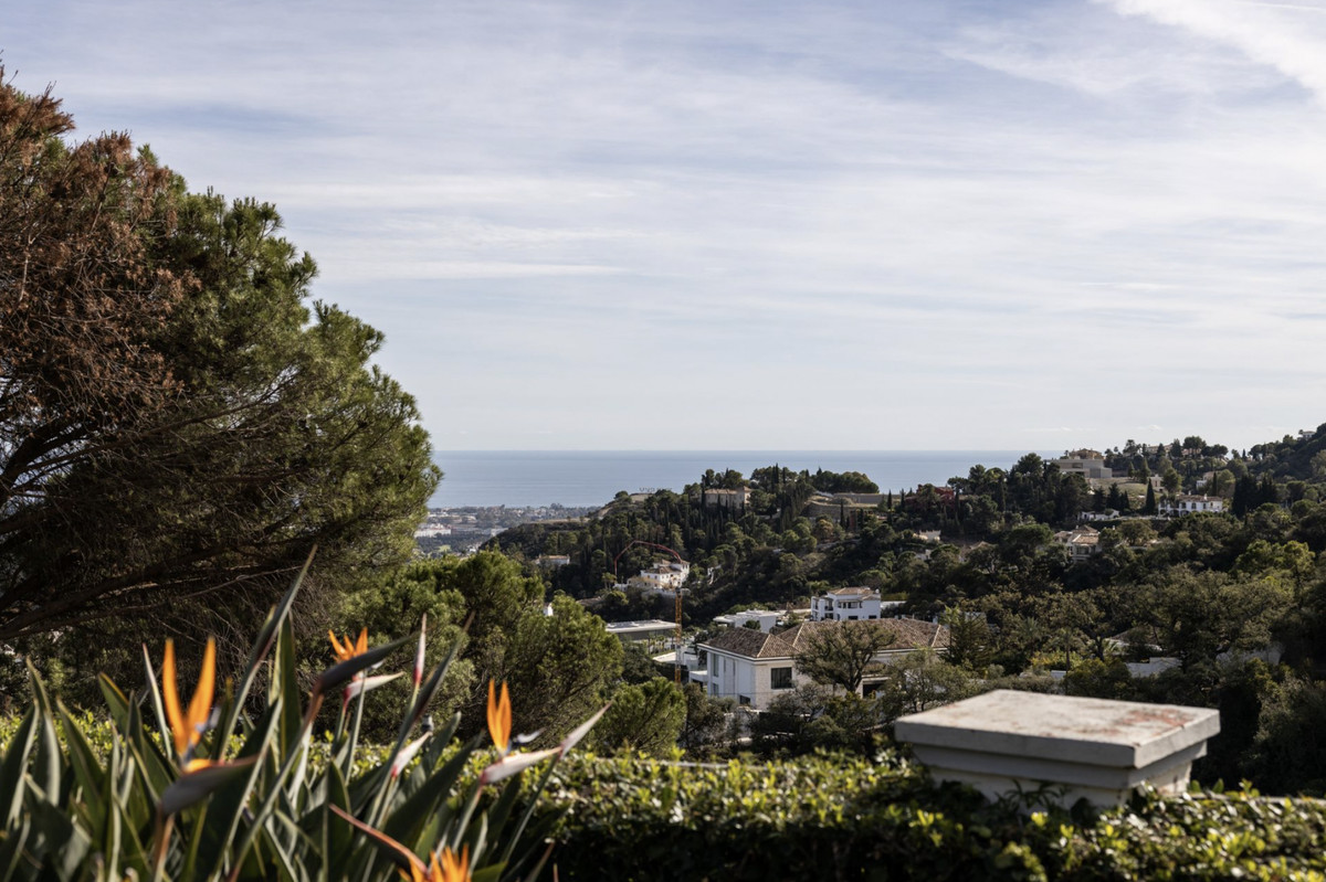 7 Bed Townhouse for sale in El Madroñal Costa Del Sol, Málaga, Spain